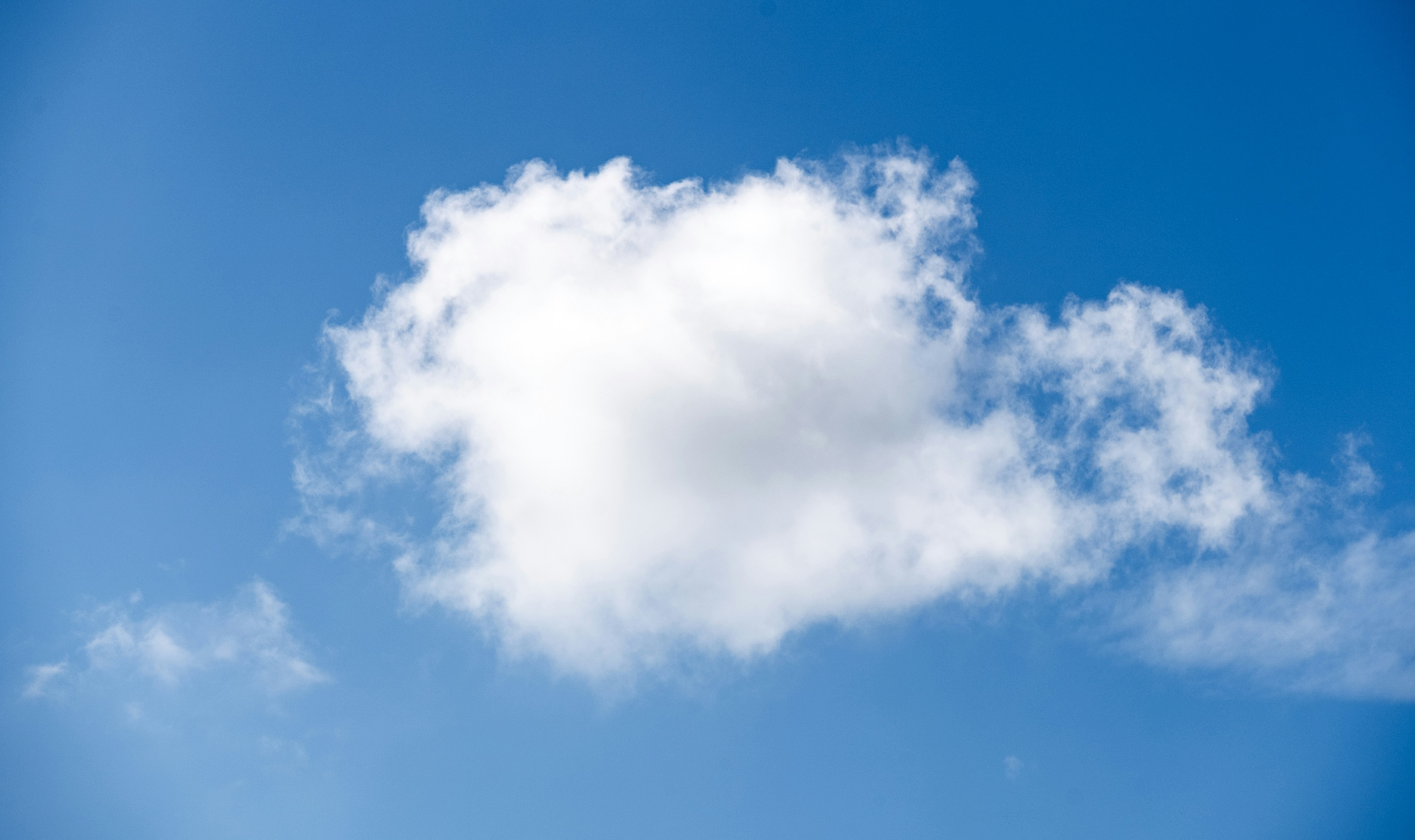 エッジデバイス群とクラウドがデータ連携しているネットワーク構成の可視化イメージ